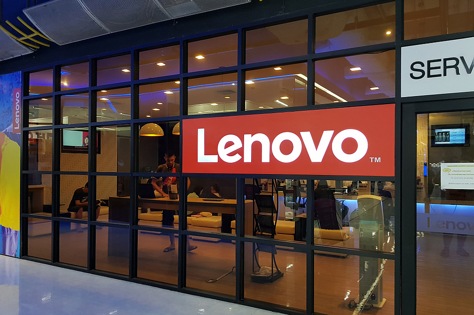 Lenovo отрицает возвращение смартфонов на российский рынок