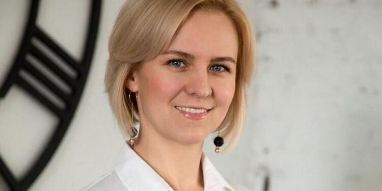Catherine Pryanikov headed a Department of network solutions Aruba, HP in Russia