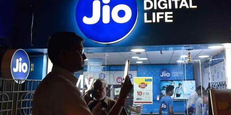 Intel invests 253,5 million dollars in the platform Jio