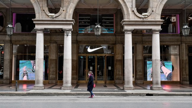 Акции Nike упали на 4% после выхода квартального отчета, но аналитики призывают не продавать