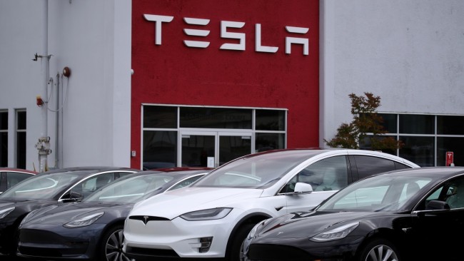 Акции Tesla взлетели на 8% на новости о поставках во втором квартале