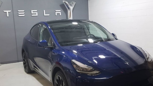 Tesla снизила цену Model Y на $3000, стремясь к большим продажам во время кризиса
