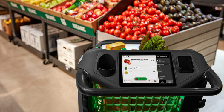 Amazon introduces “smart” shopping cart: they will scan and weigh goods