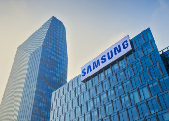 In the third quarter the profit of Samsung fell by 56%