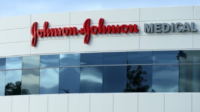 Johnson & Johnson может превратится из отстающего в победителя в гонке за мировое производство вакцины от COVID-19