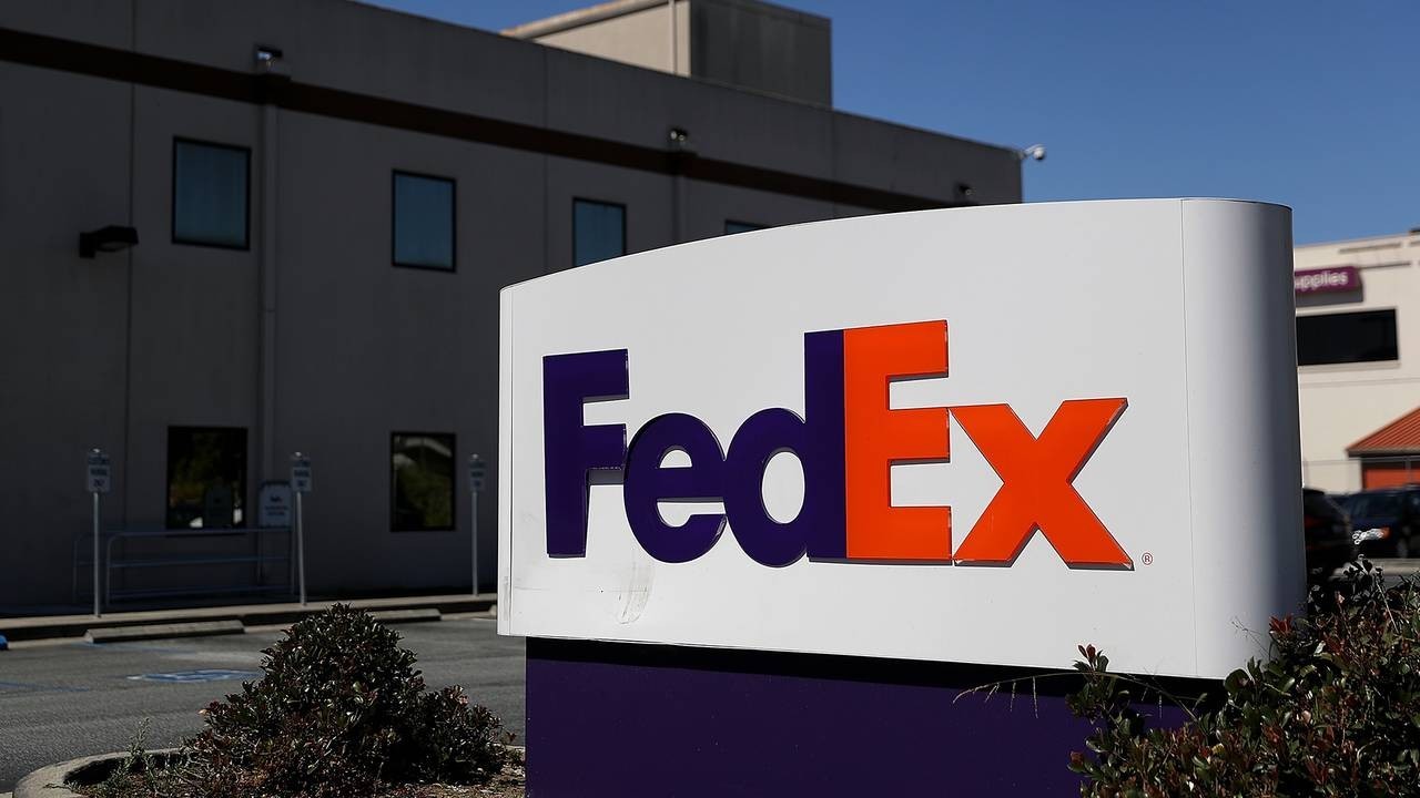 FedEx сообщил о сильном квартале, но не дал прогнозов на 2021 год