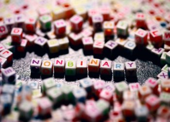 Translation with Artificial Intelligence: the future is still gender-biased