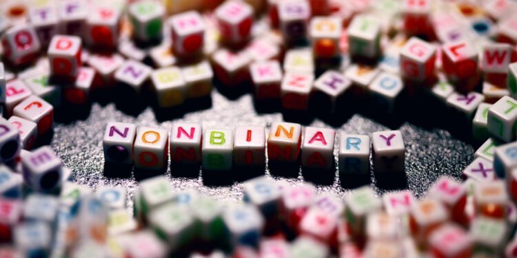 Translation with Artificial Intelligence: the future is still gender-biased