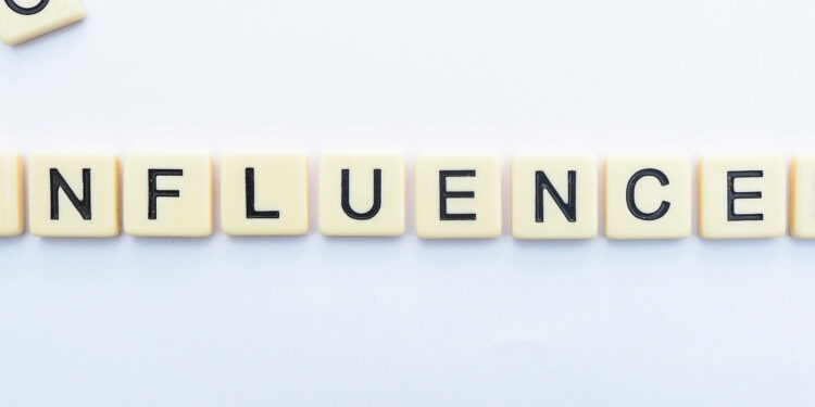 Detect false "influencers" thanks to AI