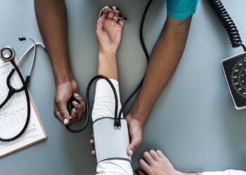 Knowing the blood pressure through a video of the face