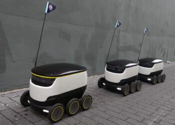 This is how autonomous robot delivery services grow