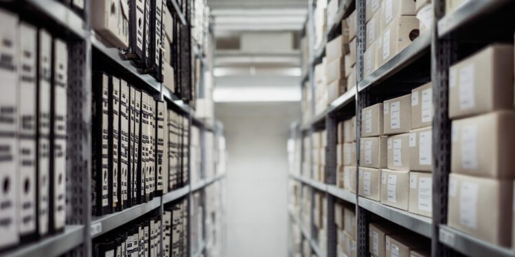 This warehouse is based on autonomous machines to 90%