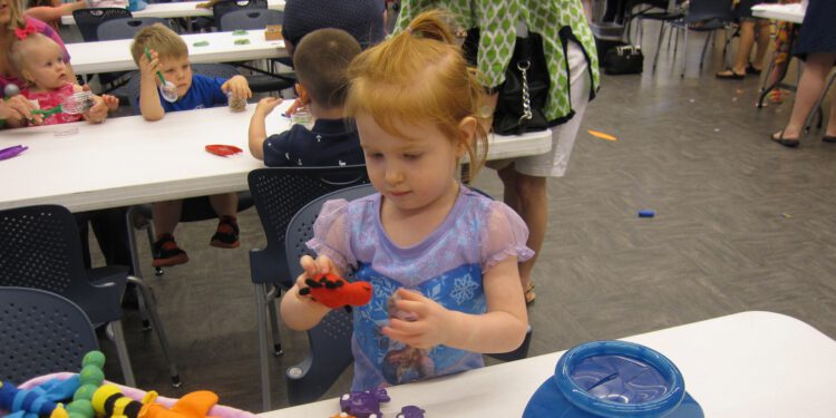 Why artificial intelligence should model a child