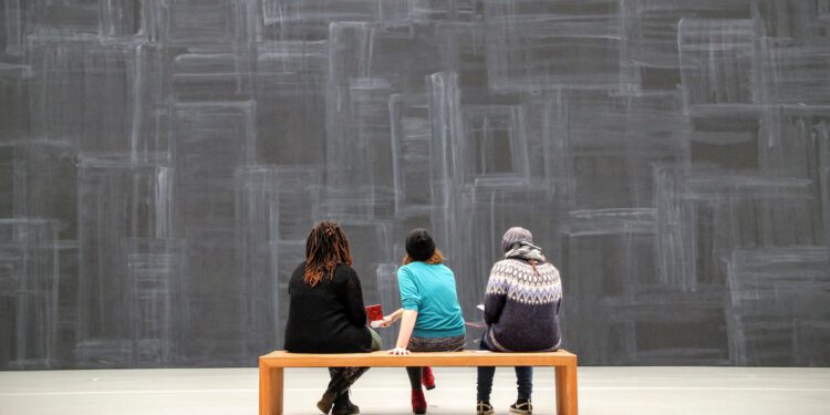 How artificial intelligence allows you to see behind walls