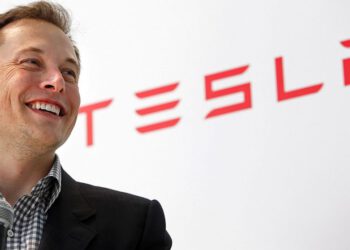 Elon Musk warns of the dangers of uncontrolled artificial intelligence