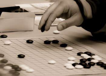 DeepMind wins best Go player (as Deep Blue did with Kasparov)