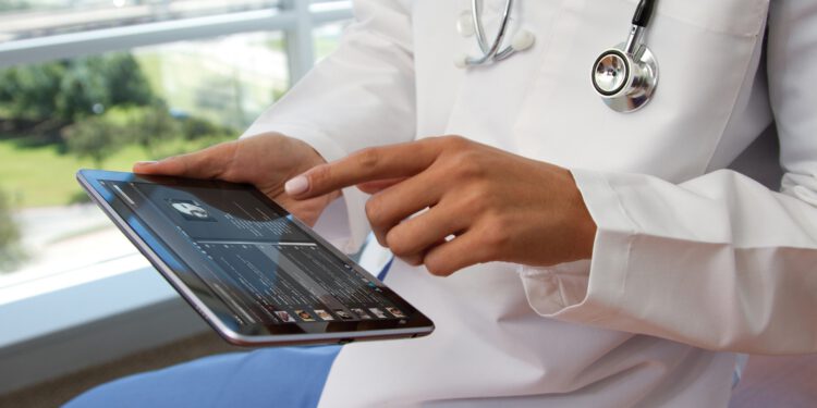 This algorithm diagnoses pneumonia with the accuracy of a doctor