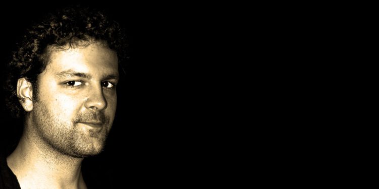 This facial recognition software identifies you in the dark