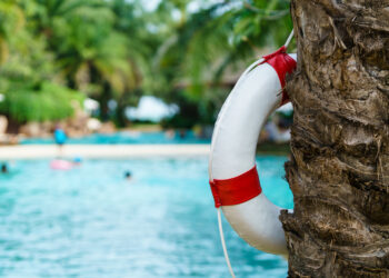 Nagi, a new device that prevents drowning in pools