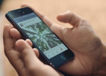 Artificial intelligence to help blind people