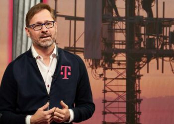 Deutsche Telekom sells private data of its customers in the USA