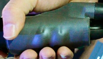 Omnipulse, pneumatic haptic prototype for controllers