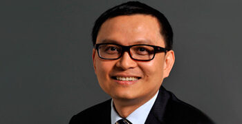 HTC plans to launch a mobile virtual reality device in 2017