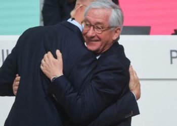 Deutsche Telekom: Stumbling start for new chief supervisor