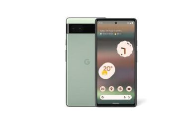 Google shows cheap Pixel phone and smartwatch