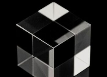 Black-box and glass or white-box tests are not mutually exclusive, but on the contrary can complement each other.