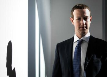 Facebook group Meta is in crisis