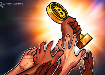 More and more retail investors are cracking the 1 BTC mark