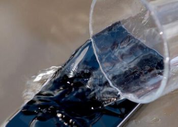 Saving the iPhone from water death