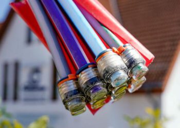 Right to a fast network: How to get broadband Internet