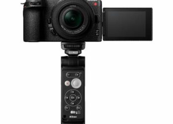 New technology from HTC, Nikon and Fossil