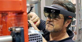 Hololens for the installation of industrial machinery