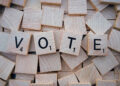 Schriftzug Vote