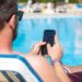 Social media and Co.: Holidays with smartphone: secure digital life well