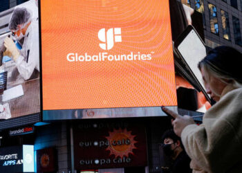 STMicro and GlobalFoundries build chip factory in France