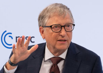 Bill Gates wants to give assets to his foundation