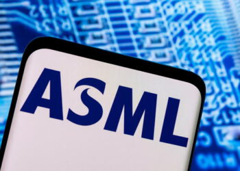 Revenue forecast halved – controversy threatens growth