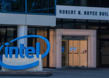 Intel cuts full-year guidance, shares fall