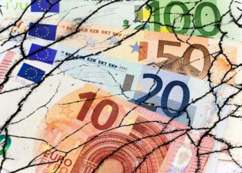 Soft currency euro: this means the US dollar parity