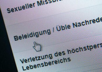  How to report illegal content on the net