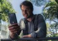 Cheap smartphone and lightweight earplugs