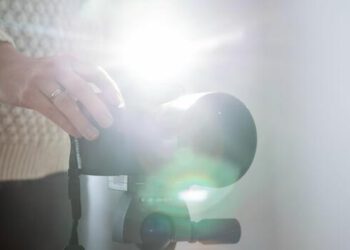 When does the flash make my photo better?