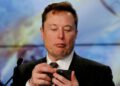 Elon Musk jokes about buying Manchester United