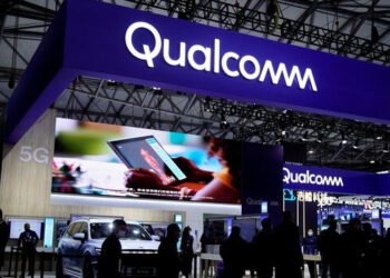 Qualcomm plans to return to the server market with a new chip
