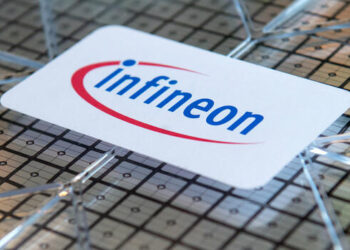 Infineon raises its forecast again – strong car business