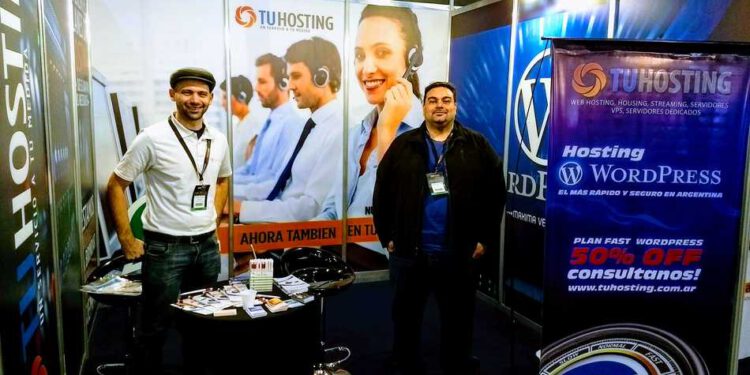 Tuhosting was present at ExpoInternetLA